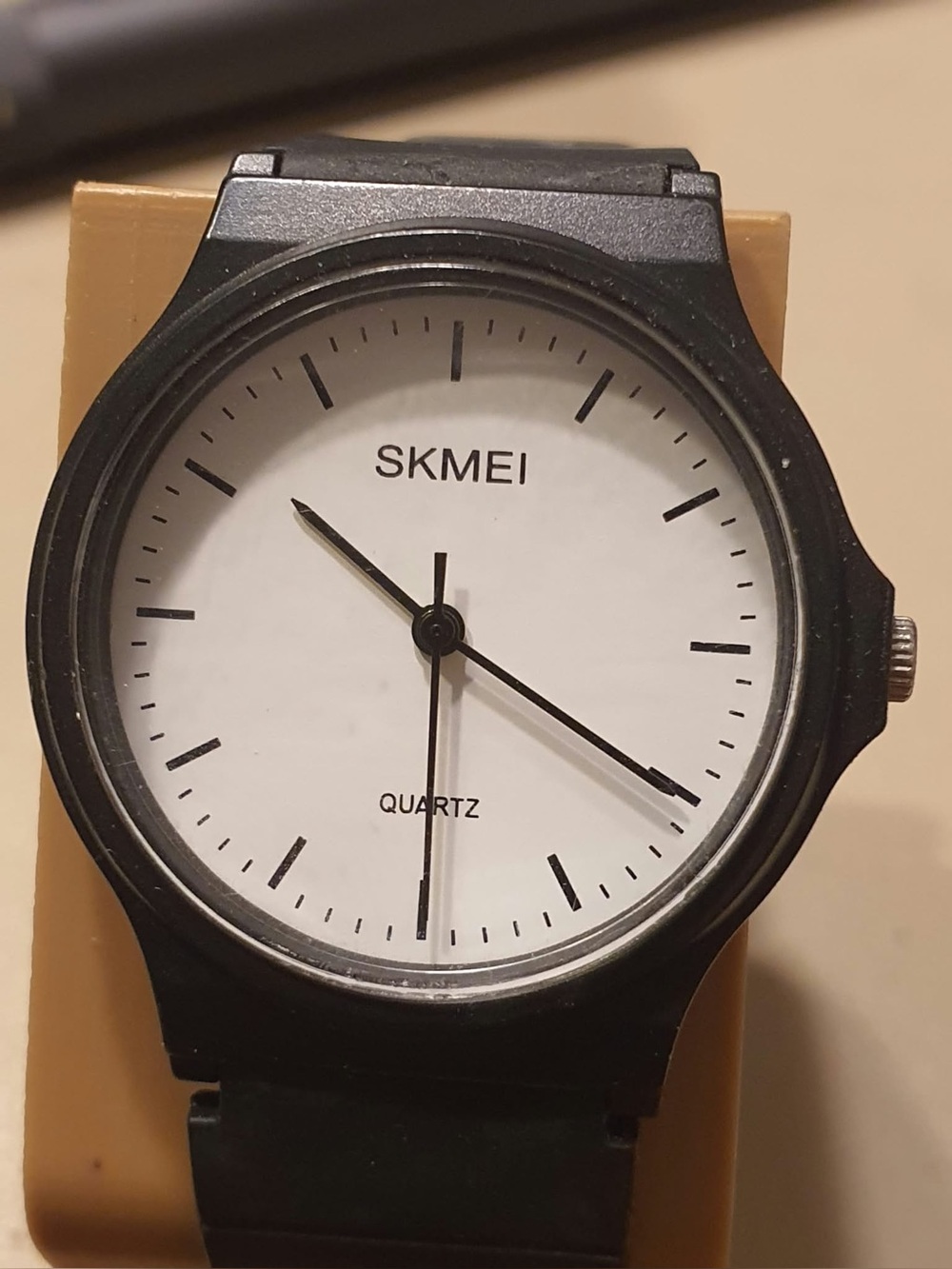🦋10/$20🦋 Skmei Black/White Resin Women's Watch